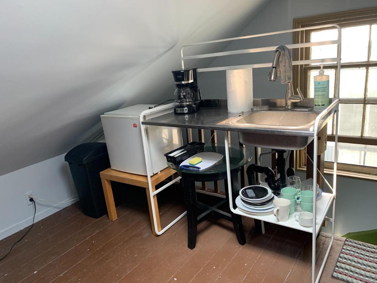 250 Charming Studio A3, Downtown Apartment Halifax Exterior photo